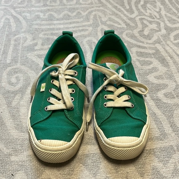 Cariuma OCA low in green - Picture 1 of 5